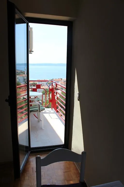 Apartments Nikola 诺维·维诺多尔斯基